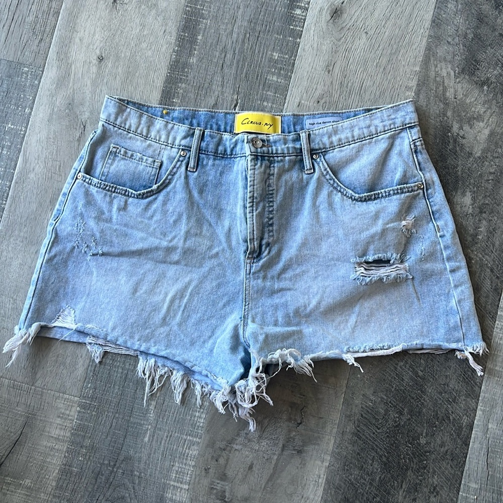CIRCUS NY DISTRESSED HIGH RISE SHORTS